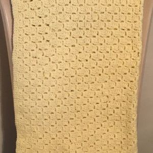 🧶EUC Crochet Baby Blanket Yellow Classic Design